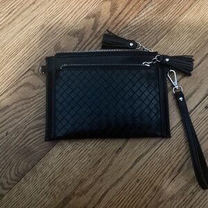 Black wristlet purse with tassel